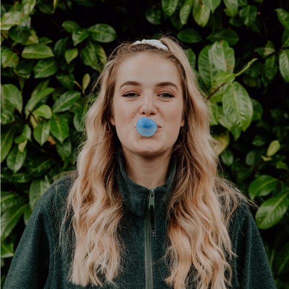 Meet your Posher, Alana - Picture 1 of 1